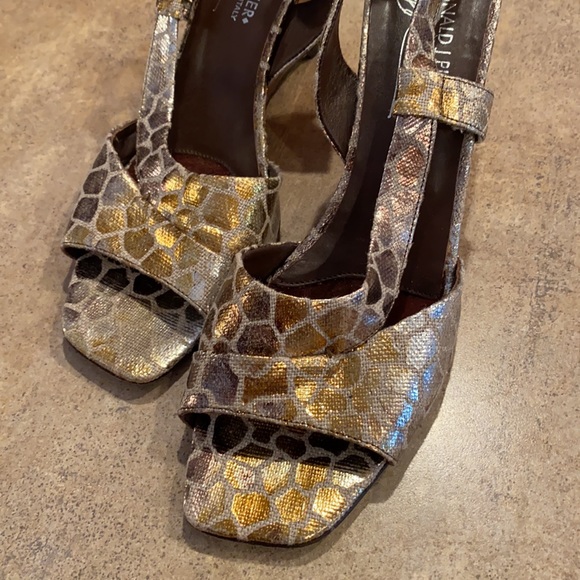 Women’s Donald Pliner shoes size 7.5 - Picture 12 of 13